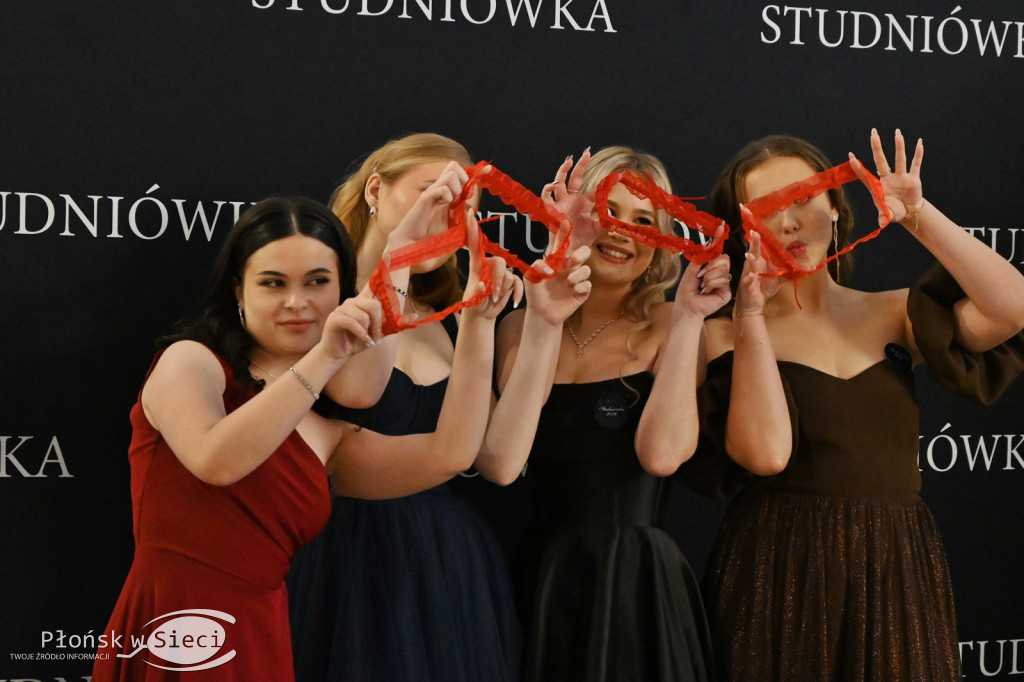 Studniówka płońskiego ogólniaka