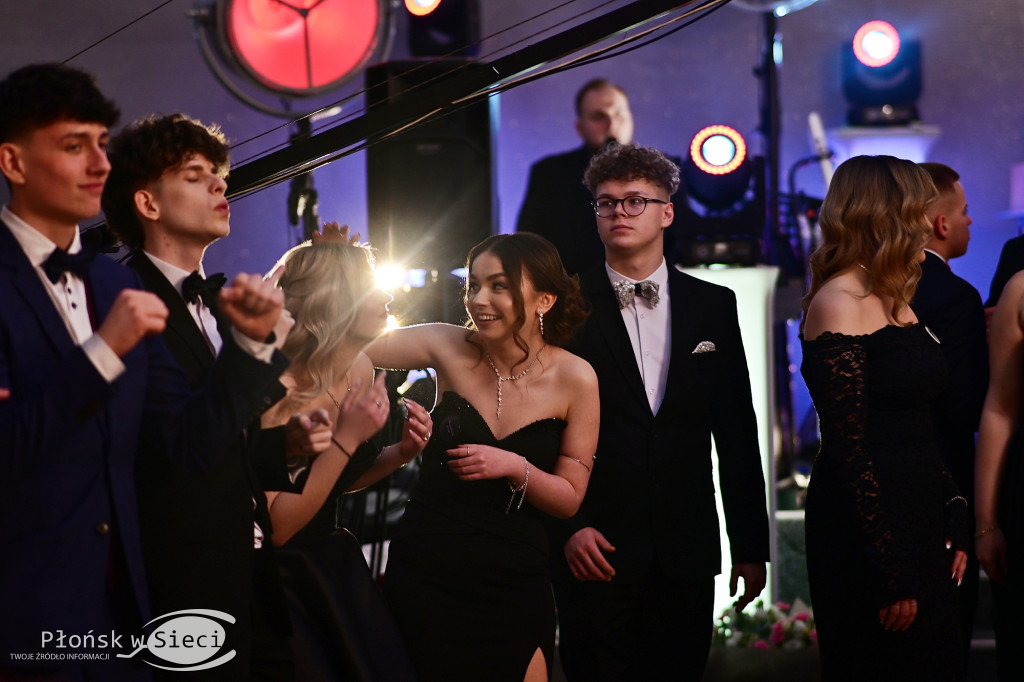 Studniówka płońskiego ogólniaka