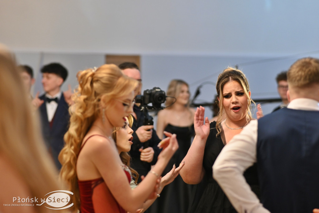 Studniówka płońskiego ogólniaka