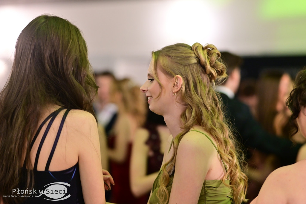 Studniówka płońskiego ogólniaka