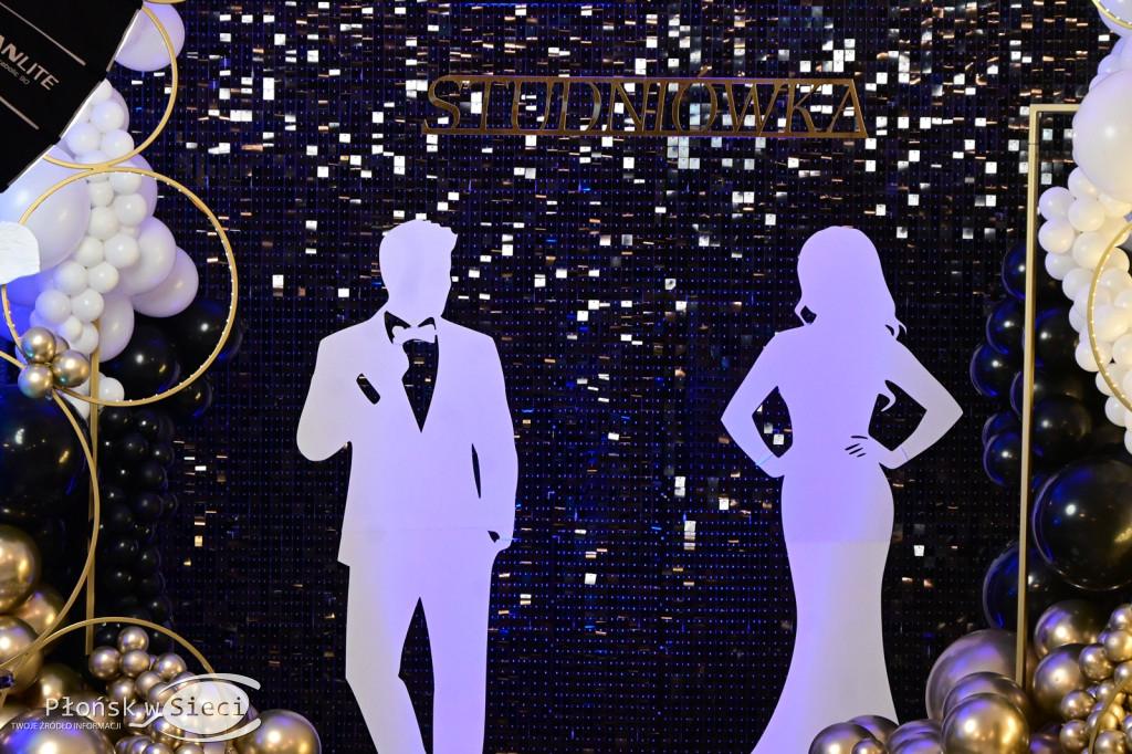 Studniówkowy bal maturzystów z Rutek