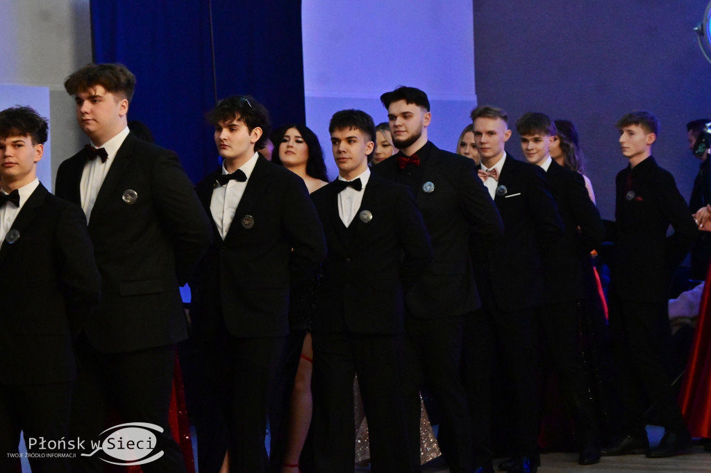 Studniówkowy bal maturzystów z Rutek