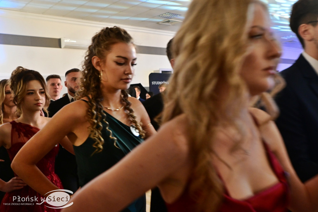 Studniówkowy bal maturzystów z Rutek