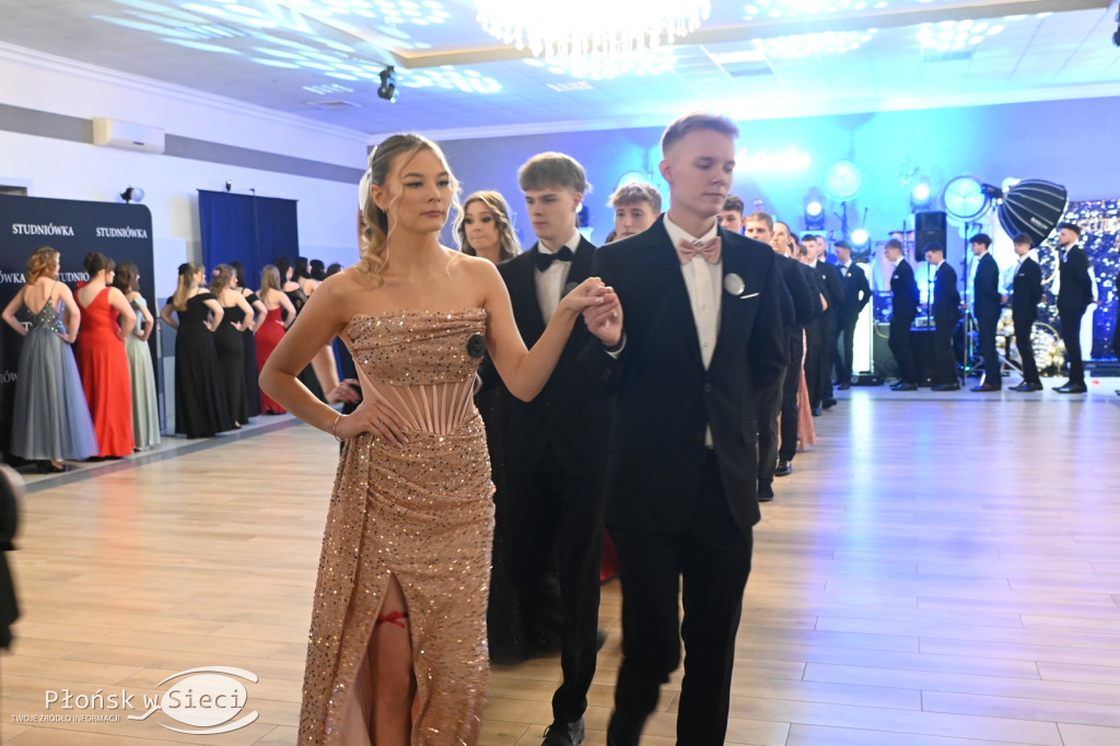 Studniówkowy bal maturzystów z Rutek