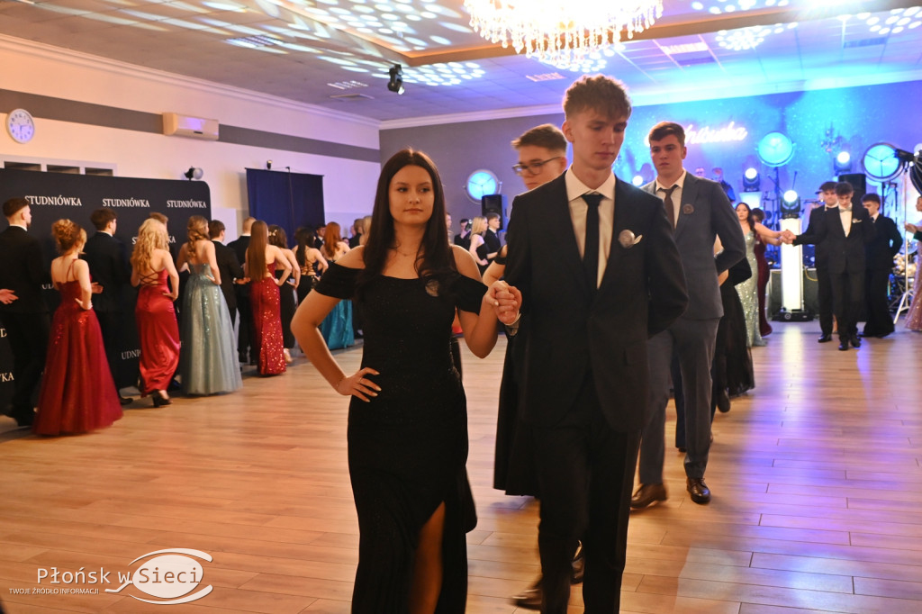 Studniówkowy bal maturzystów z Rutek