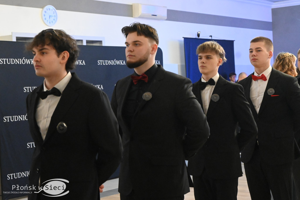 Studniówkowy bal maturzystów z Rutek