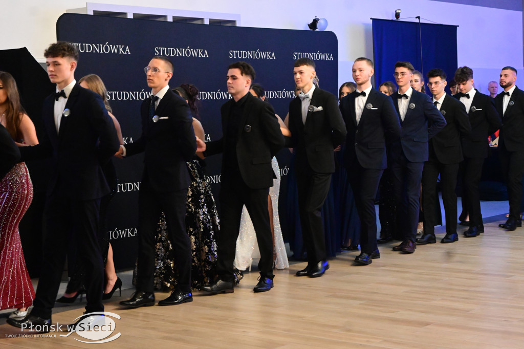 Studniówkowy bal maturzystów z Rutek
