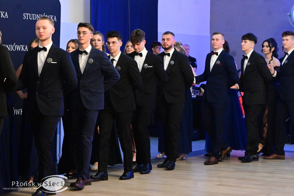 Studniówkowy bal maturzystów z Rutek