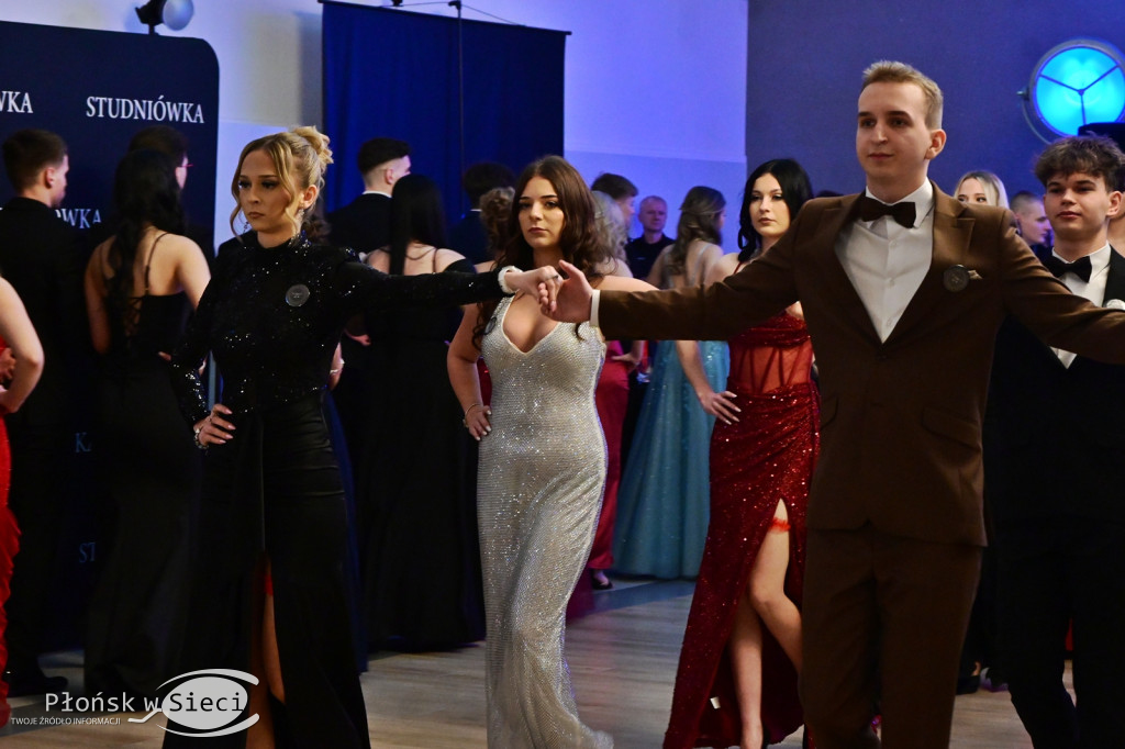 Studniówkowy bal maturzystów z Rutek