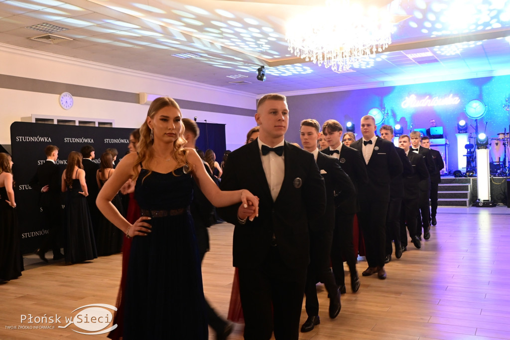 Studniówkowy bal maturzystów z Rutek