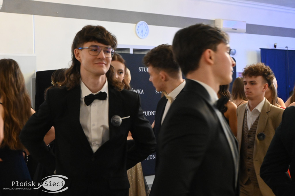 Studniówkowy bal maturzystów z Rutek