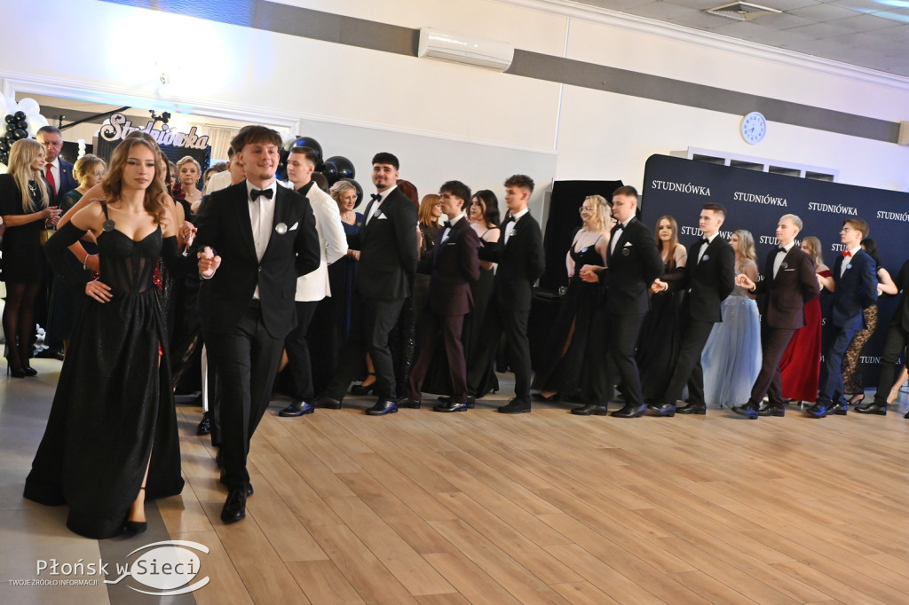 Studniówkowy bal maturzystów z Rutek