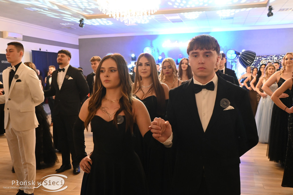 Studniówkowy bal maturzystów z Rutek