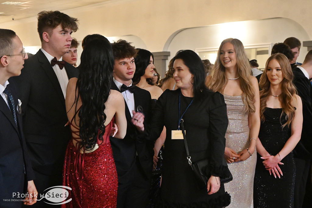 Studniówkowy bal maturzystów z Rutek