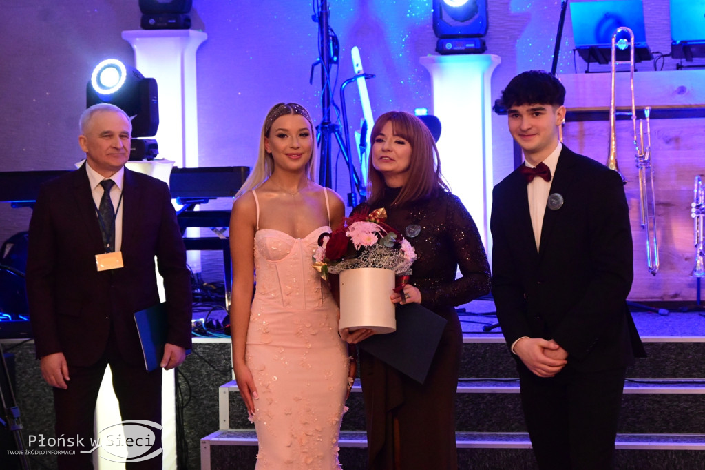 Studniówkowy bal maturzystów z Rutek