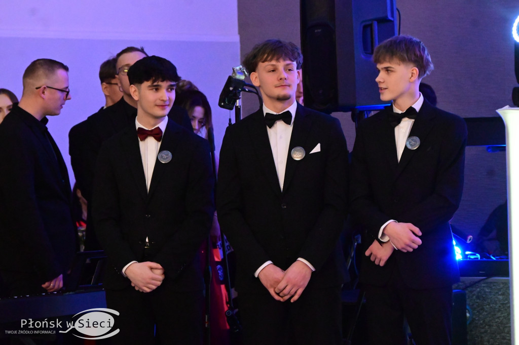 Studniówkowy bal maturzystów z Rutek