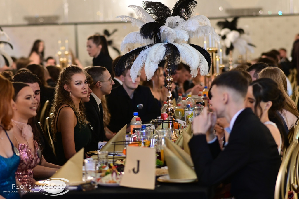 Studniówkowy bal maturzystów z Rutek