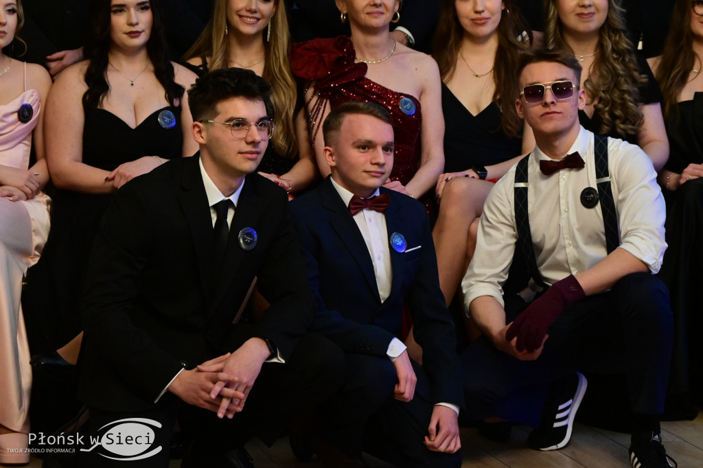 Studniówkowy bal maturzystów z Rutek