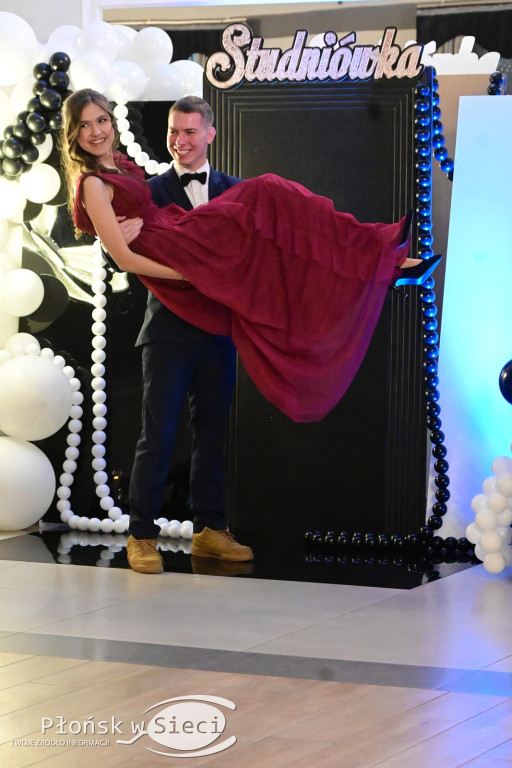 Studniówkowy bal maturzystów z Rutek