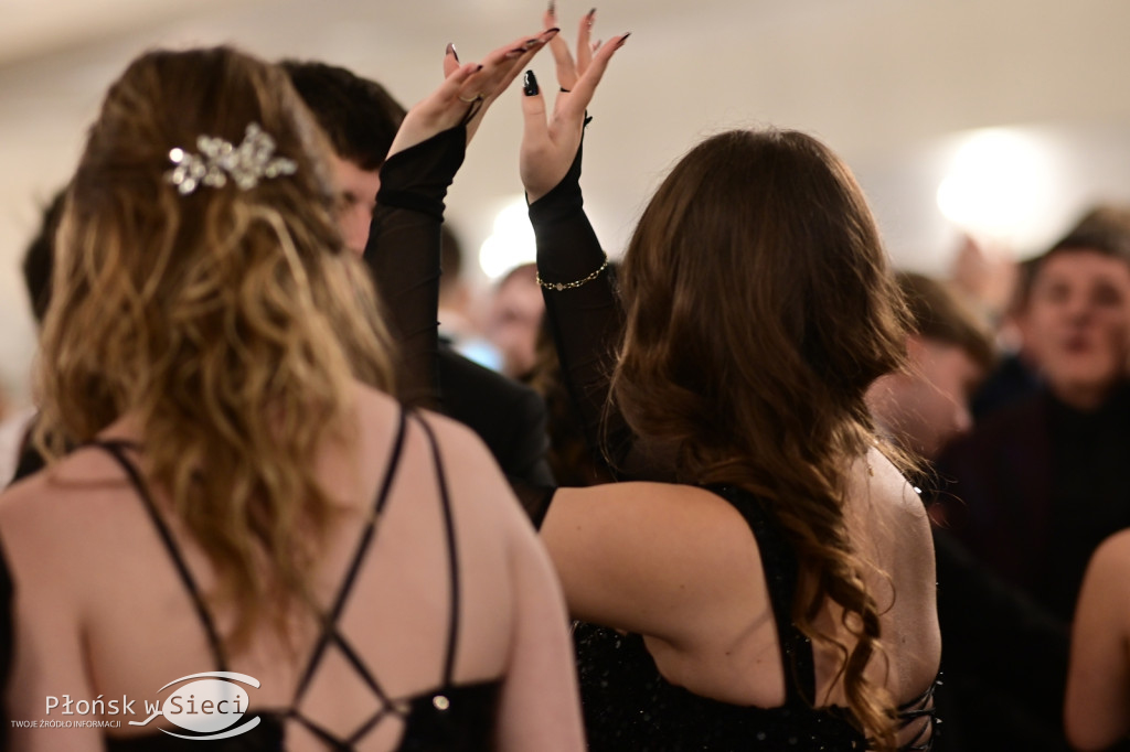 Studniówkowy bal maturzystów z Rutek