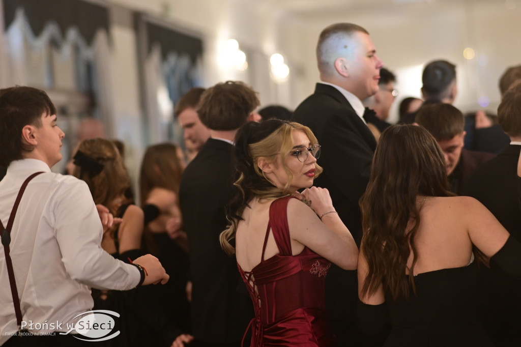 Studniówkowy bal maturzystów z Rutek