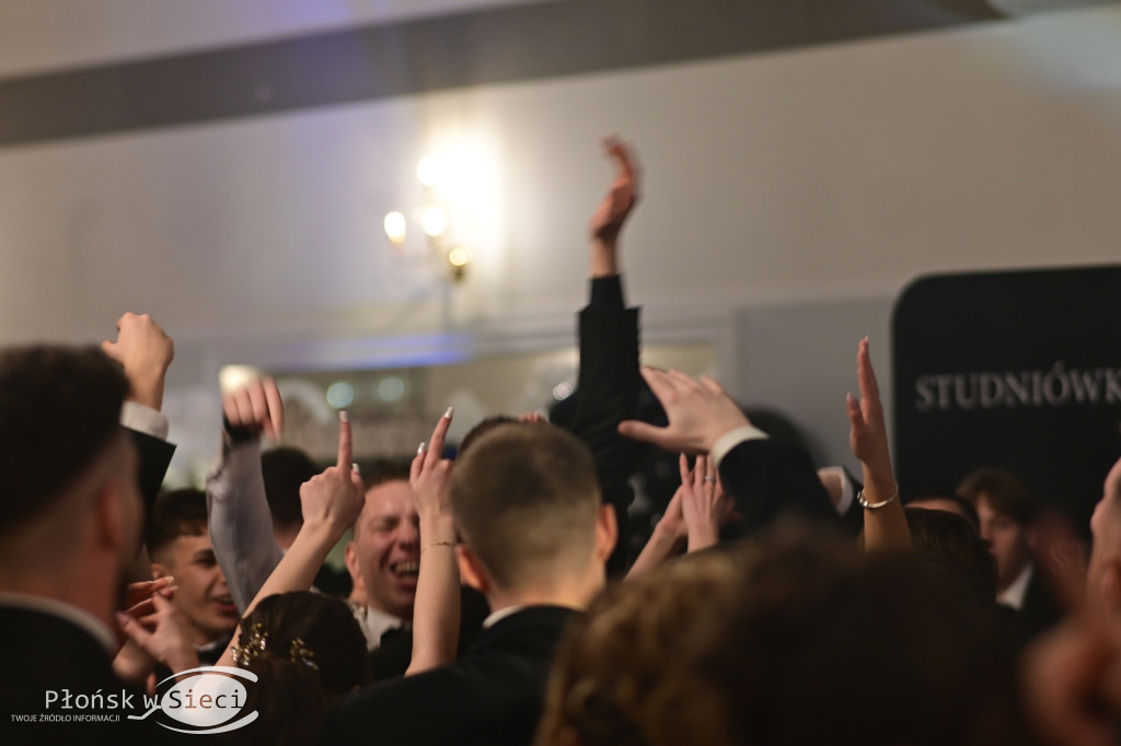 Studniówkowy bal maturzystów z Rutek