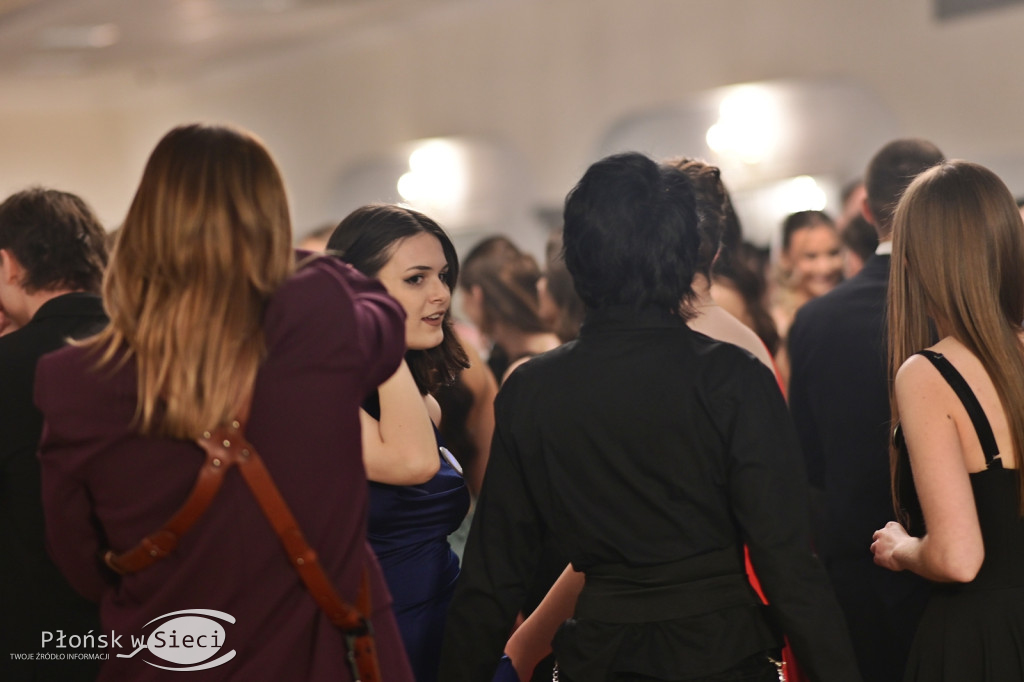 Studniówkowy bal maturzystów z Rutek