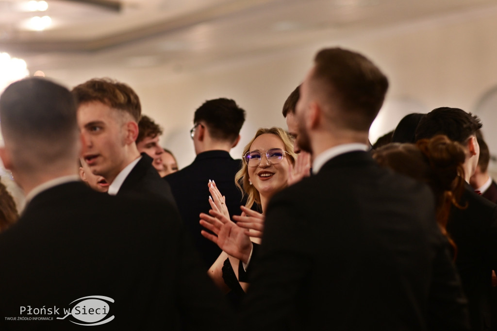 Studniówkowy bal maturzystów z Rutek