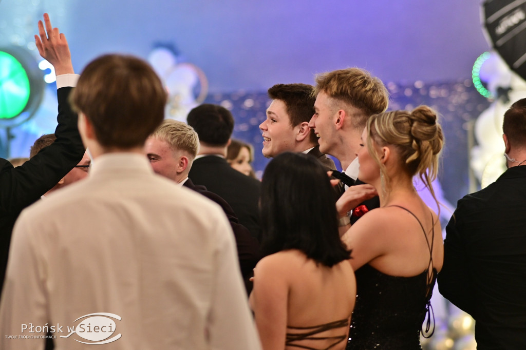 Studniówkowy bal maturzystów z Rutek