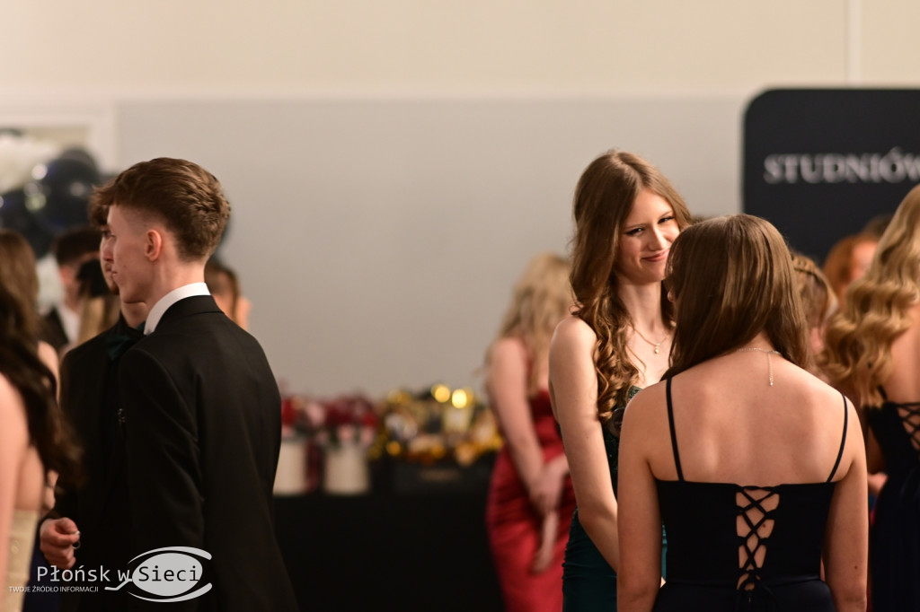 Studniówkowy bal maturzystów z Rutek