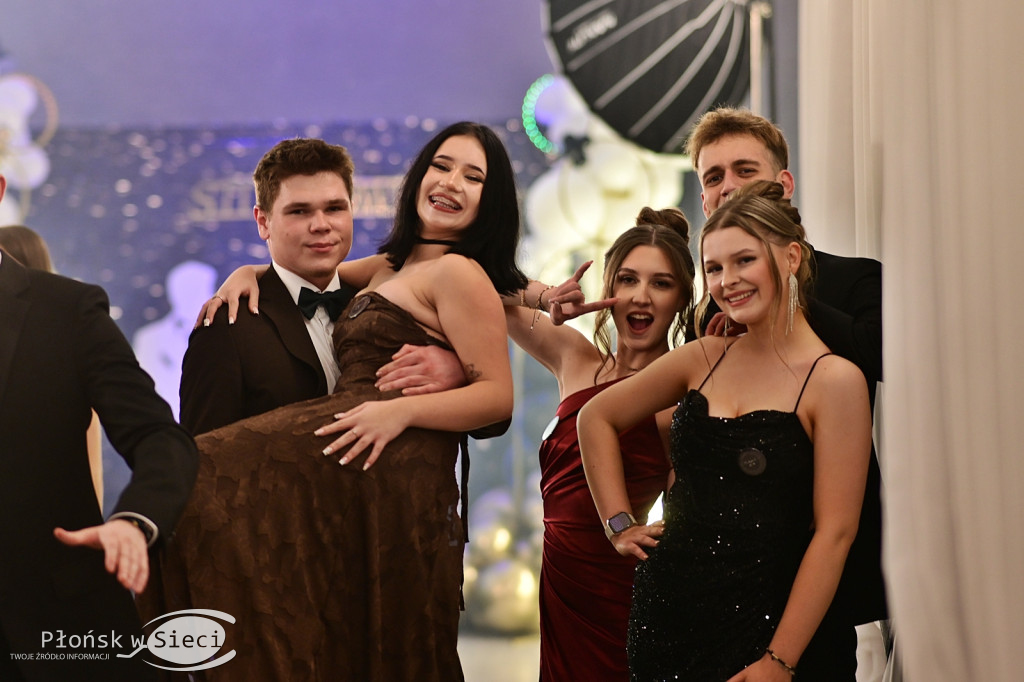 Studniówkowy bal maturzystów z Rutek