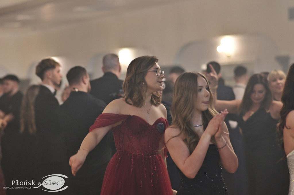 Studniówkowy bal maturzystów z Rutek