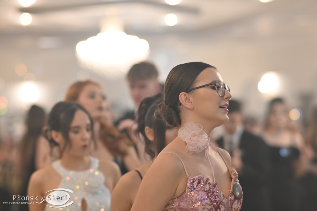 Studniówkowy bal maturzystów z Rutek