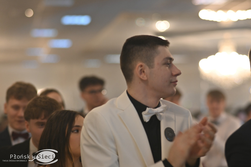 Studniówkowy bal maturzystów z Rutek