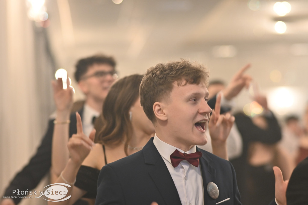 Studniówkowy bal maturzystów z Rutek