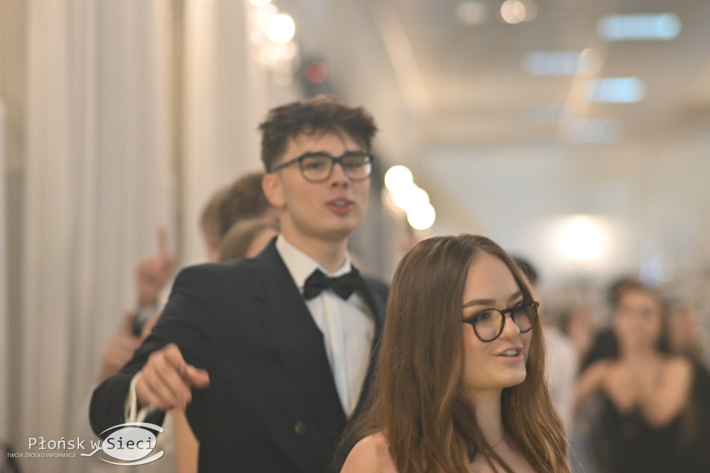 Studniówkowy bal maturzystów z Rutek
