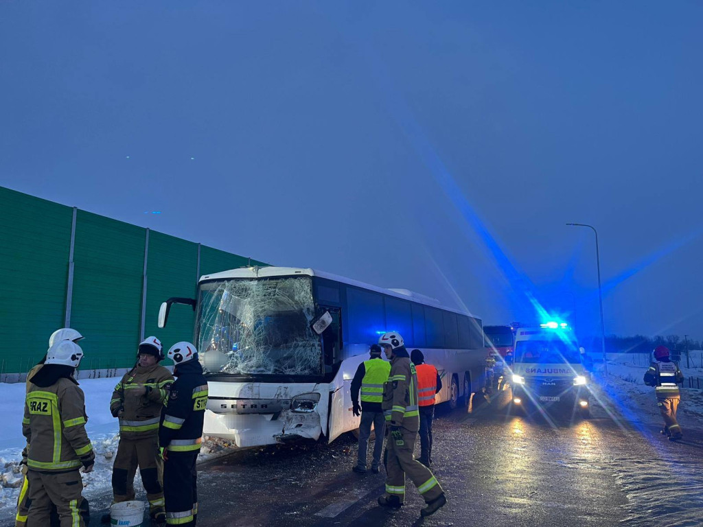 Wypadek autokarów w Kroczewie