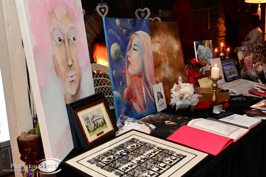 Charytatywny bal w Walentynki