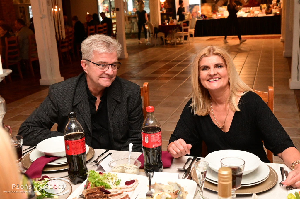 Charytatywny bal w Walentynki