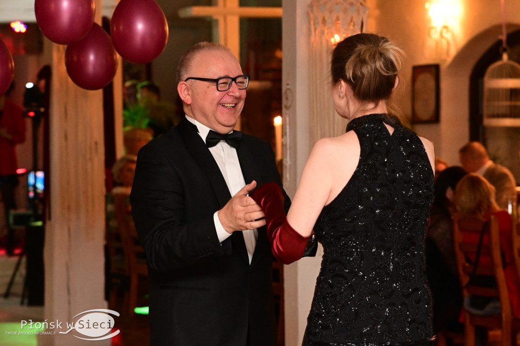 Charytatywny bal w Walentynki