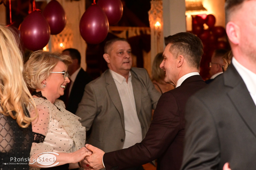 Charytatywny bal w Walentynki