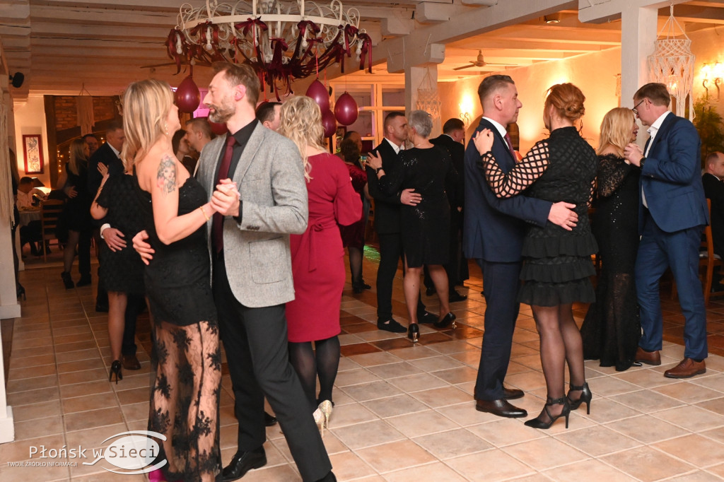 Charytatywny bal w Walentynki