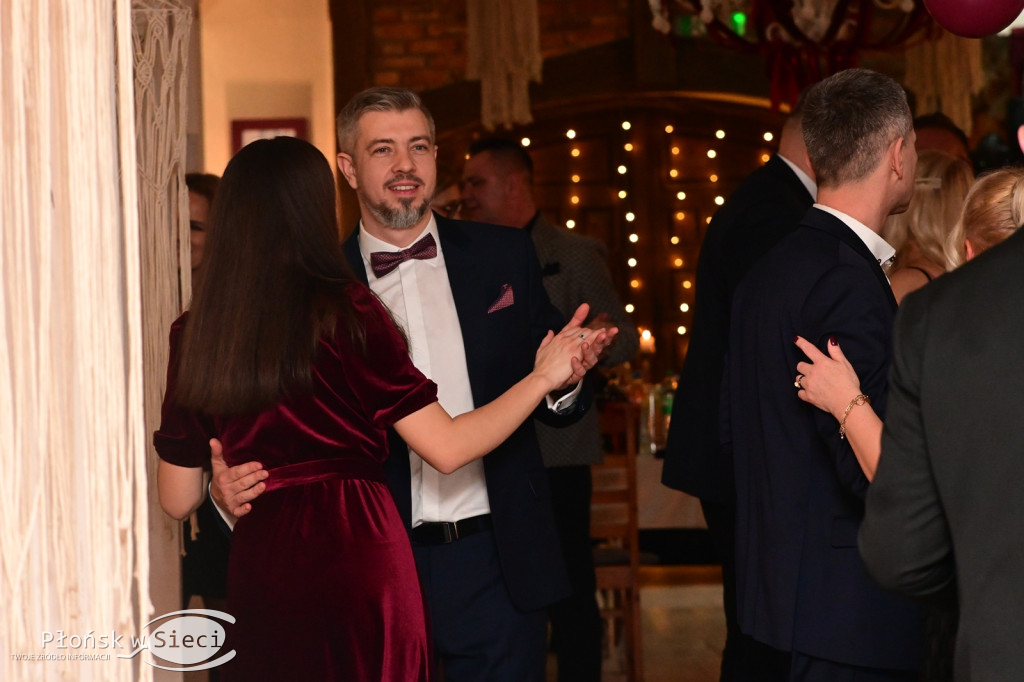 Charytatywny bal w Walentynki