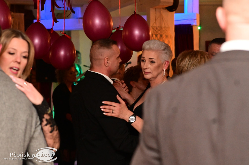 Charytatywny bal w Walentynki