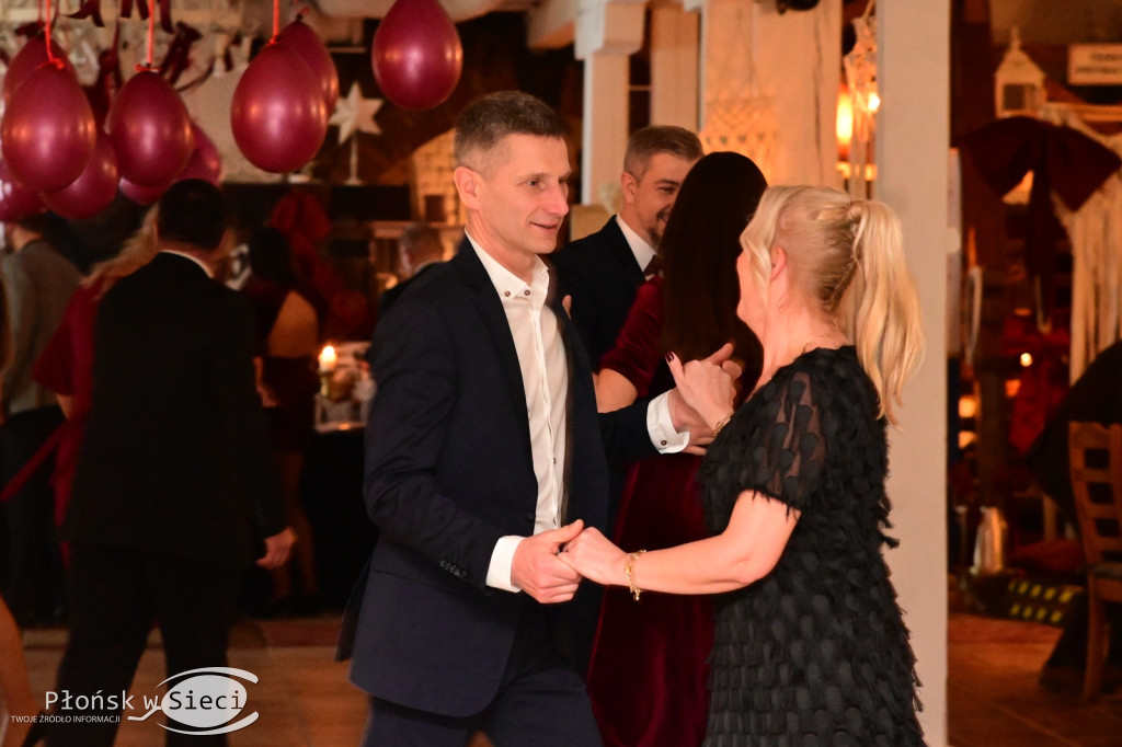 Charytatywny bal w Walentynki