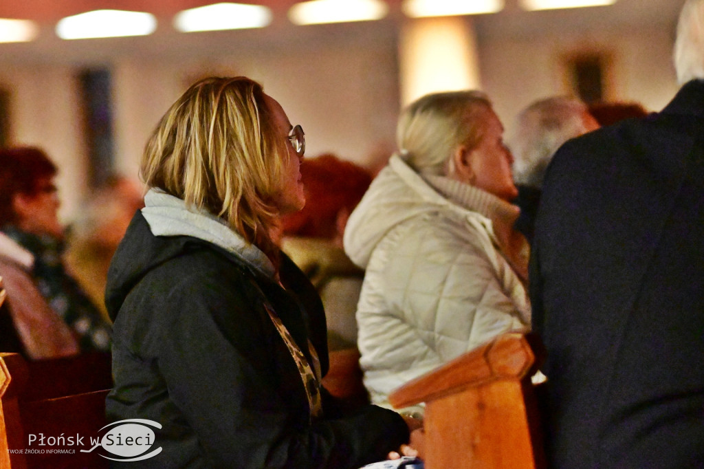 Halina Frąckowiak zaśpiewała w Płońsku