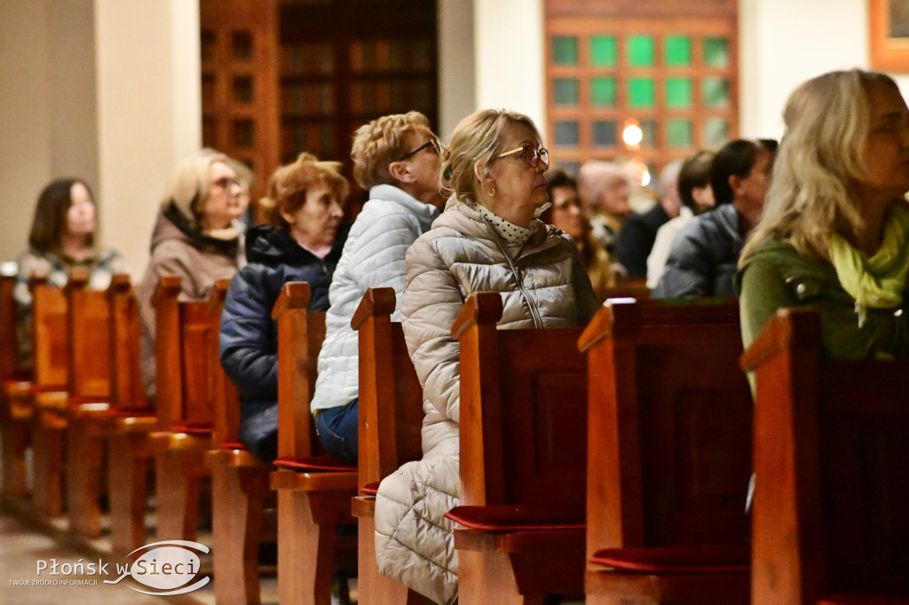 Halina Frąckowiak zaśpiewała w Płońsku
