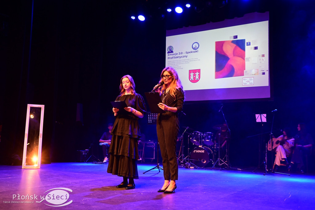 Profilaktyczny spektakl w płońskim kinie