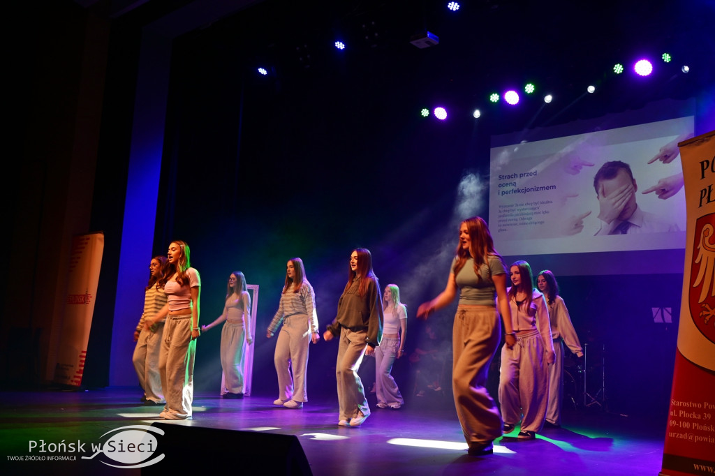 Profilaktyczny spektakl w płońskim kinie