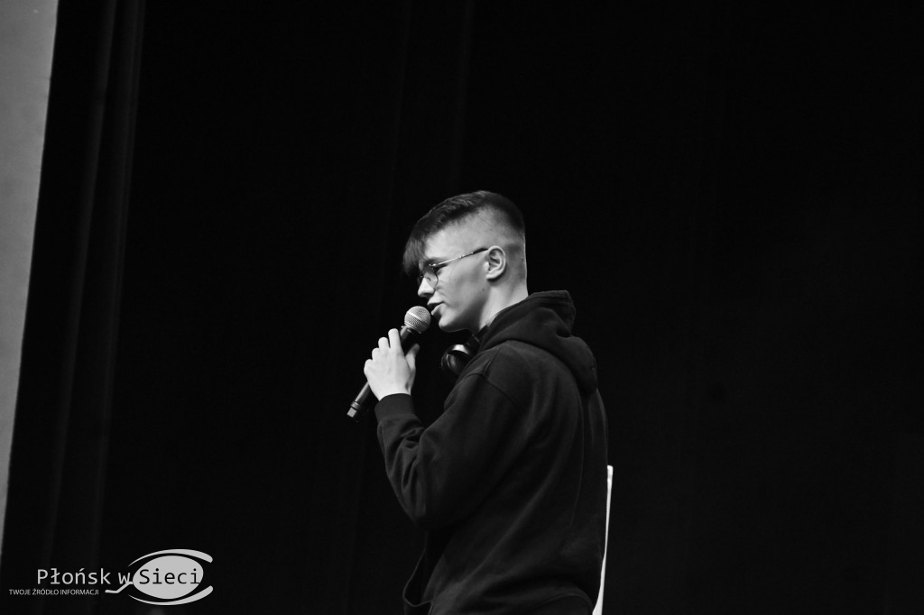 Profilaktyczny spektakl w płońskim kinie